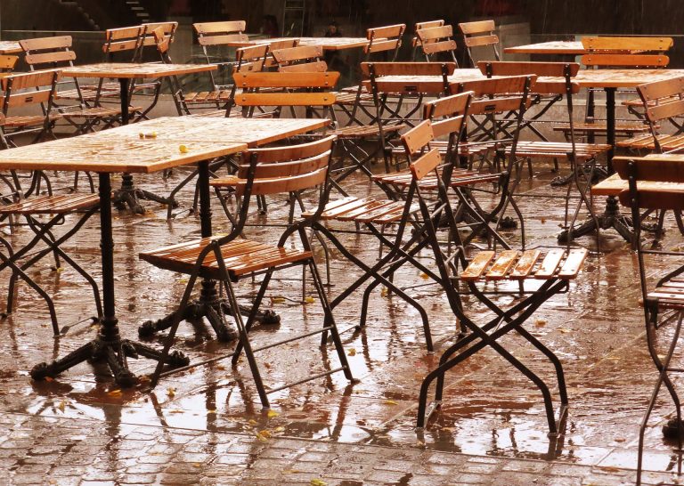 Restaurant Beer Tables outside while raining